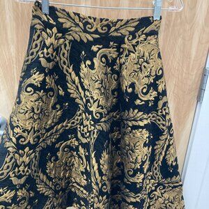 Chilewich skirt in black with gold floral